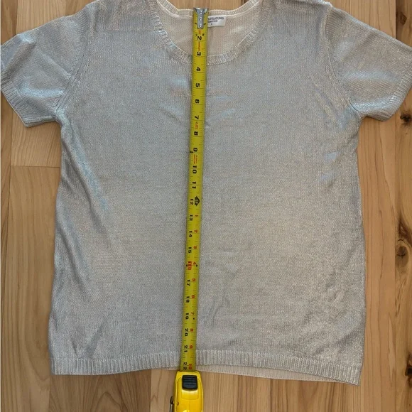 Majesticfilatures Sz Medium Metallic Silver Women’s Sweater Short Sleeve - Picture 6 of 7